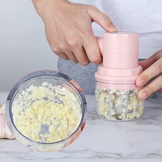 MULTIFUNCTIONAL EGG BEATER