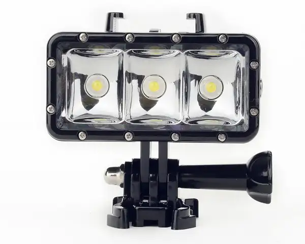 30M 300Lumen Diving LED Torch - Image 6